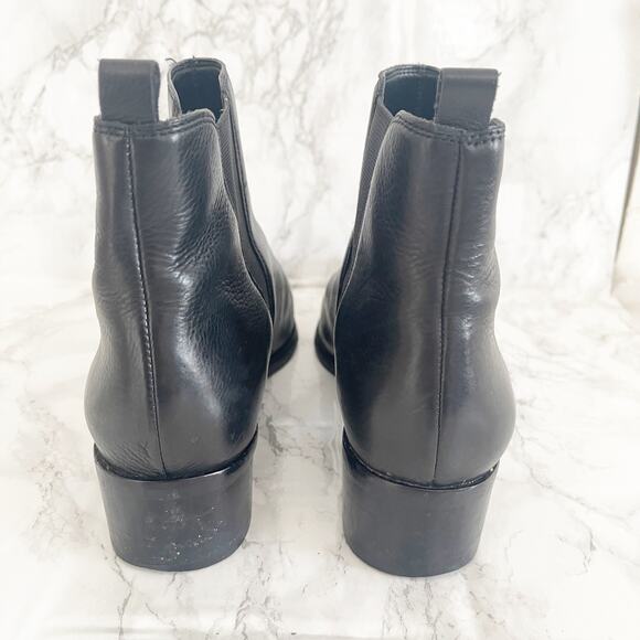 MARC FISHER Leather Yale Chelsea Bootie Black 8 - Picture 4 of 9